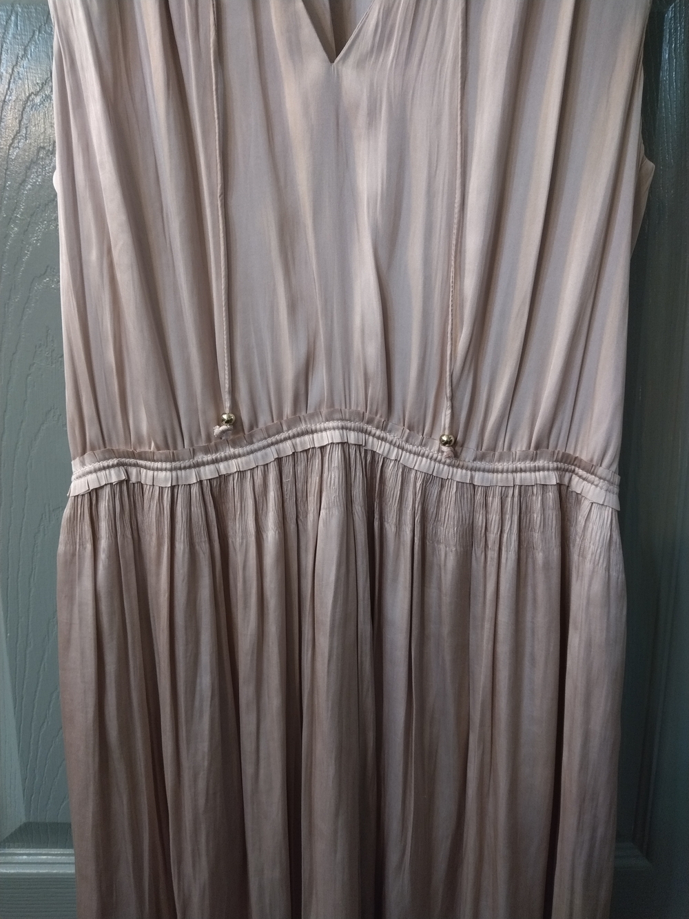 *NWOT* Women's H&M Blush Pink Pleated Dress - Picture 3 of 8